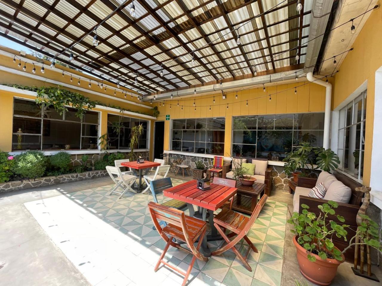 Hotel Mucha Quetzaltenango Exteriör bild
