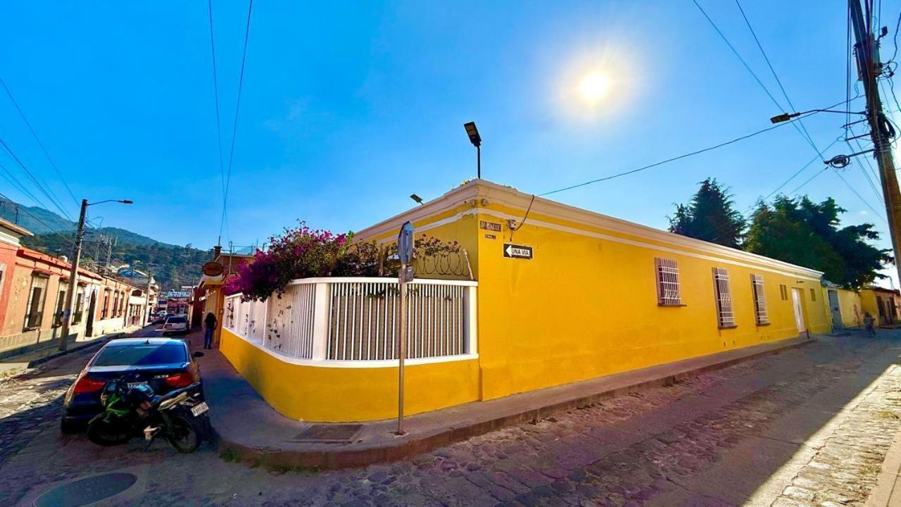 Hotel Mucha Quetzaltenango Exteriör bild