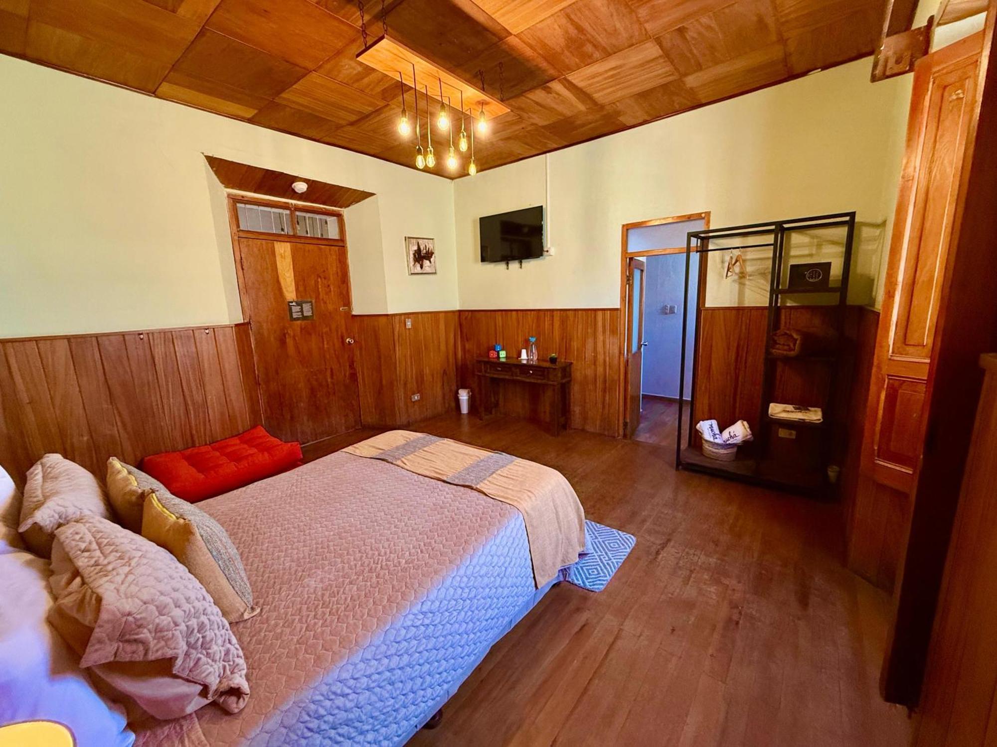 Hotel Mucha Quetzaltenango Exteriör bild